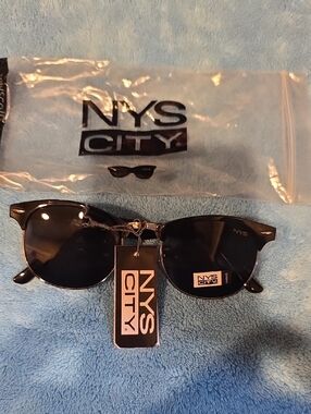 NYS City Black Sunglasses with Dark Lenses